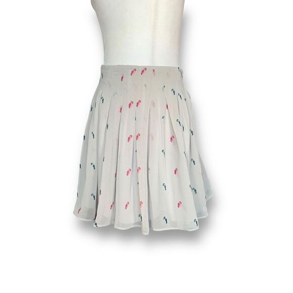 BCBGeneration Skirt Grey Box Pleated Moonstone Combo Parrot Animal Print Flowy - Picture 4 of 10